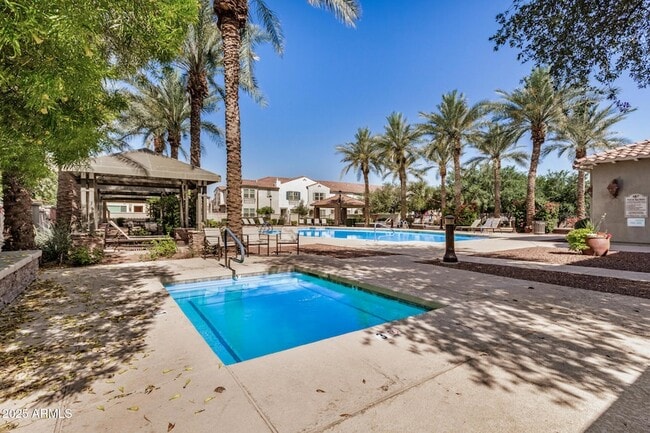 Building Photo - 2631 S Sulley Dr