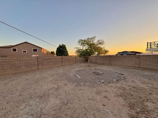 Building Photo - Introducing a fantastic single level home ...
