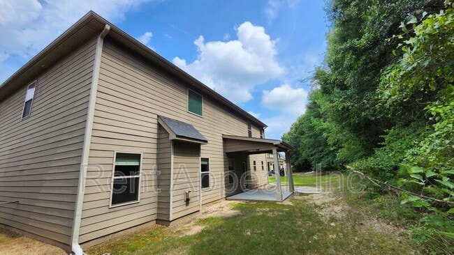 Building Photo - 3523 Woodshade Dr
