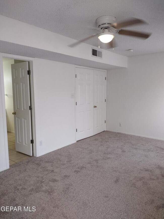 Building Photo - 4620 Loma Linda Cir