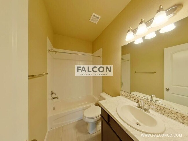 Building Photo - 9958 Golf Crest Dr