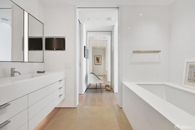 Building Photo - 188 Minna St