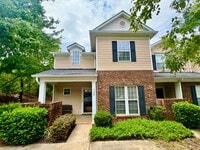 Building Photo - $500 OFF first month's rent!!