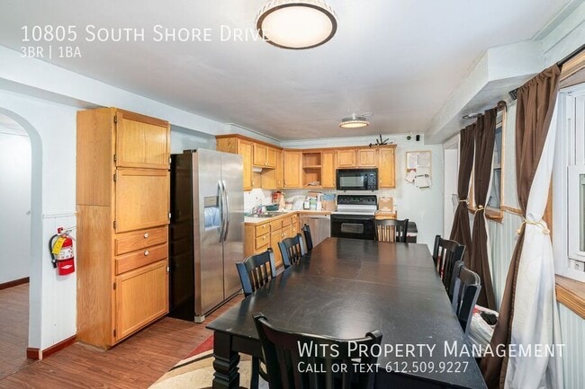 Building Photo - 10805 S Shore Dr