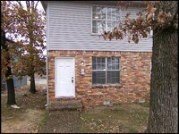 Building Photo - 1805 Sanford Dr