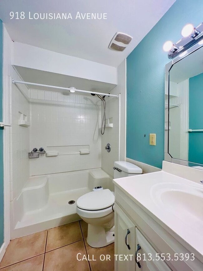 Building Photo - 918 Louisiana Ave