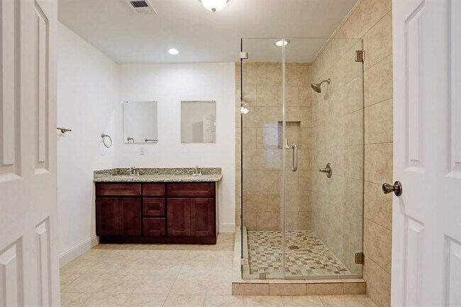Building Photo - 5205 Verdome Ln
