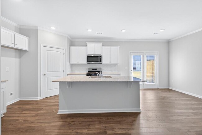 Building Photo - 3121 Greyton Dr