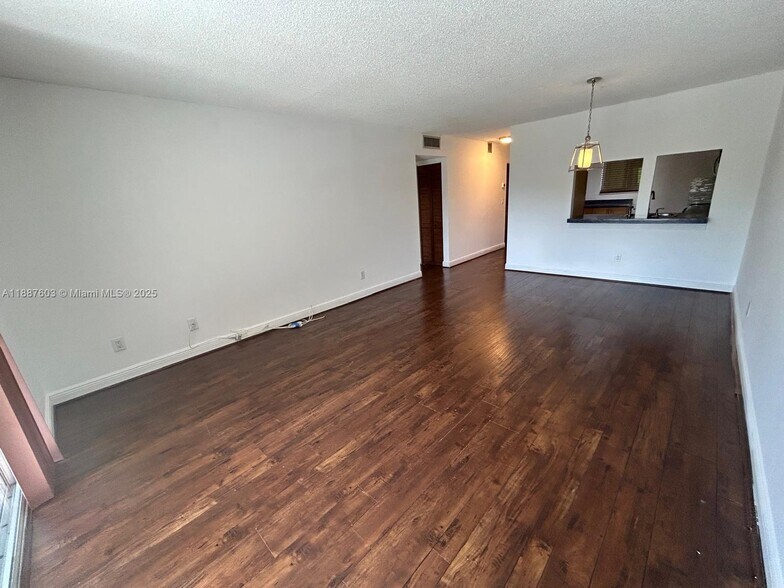Building Photo - 7850 Camino Real