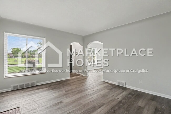 Building Photo - 18431 Teppert St