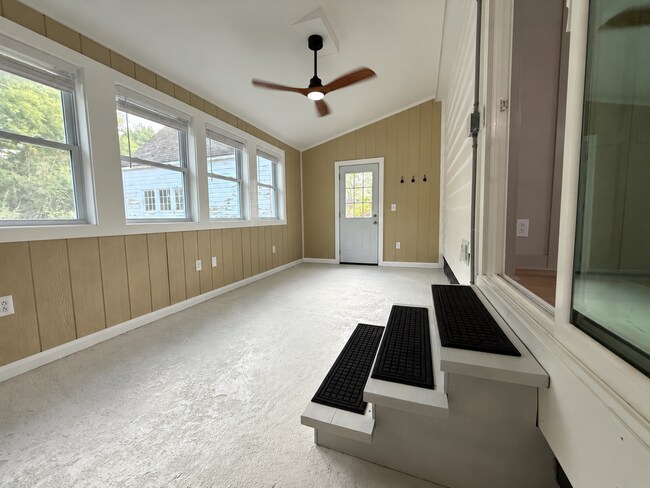 Building Photo - 314 Mcrae