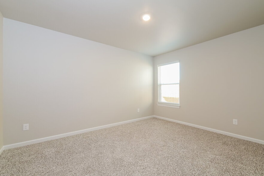 Building Photo - 12724 Carrara Ln