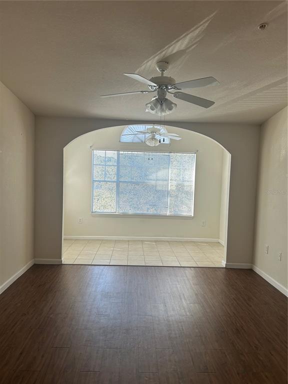 Building Photo - 11811 Estates Club Dr