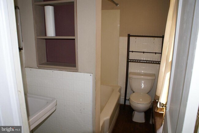 Building Photo - 2419 Apple Way