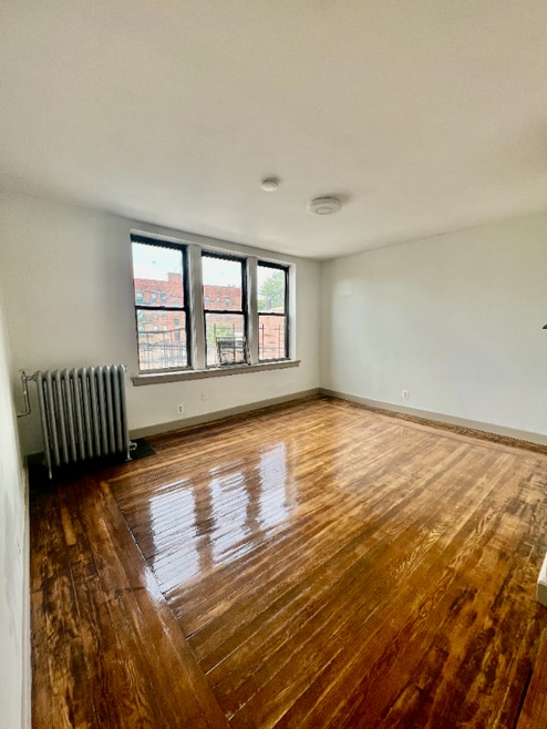 Building Photo - 354 Bergen Ave