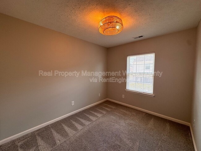Building Photo - 5228 Big Bass Dr