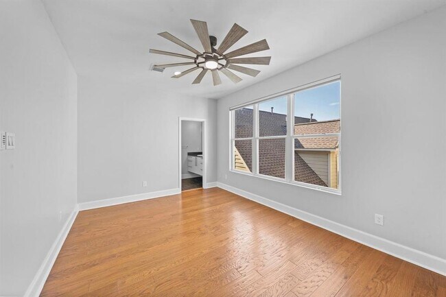 Building Photo - 1822 Brun St