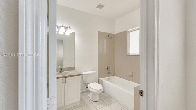 Building Photo - 1916 SE 23rd Ave