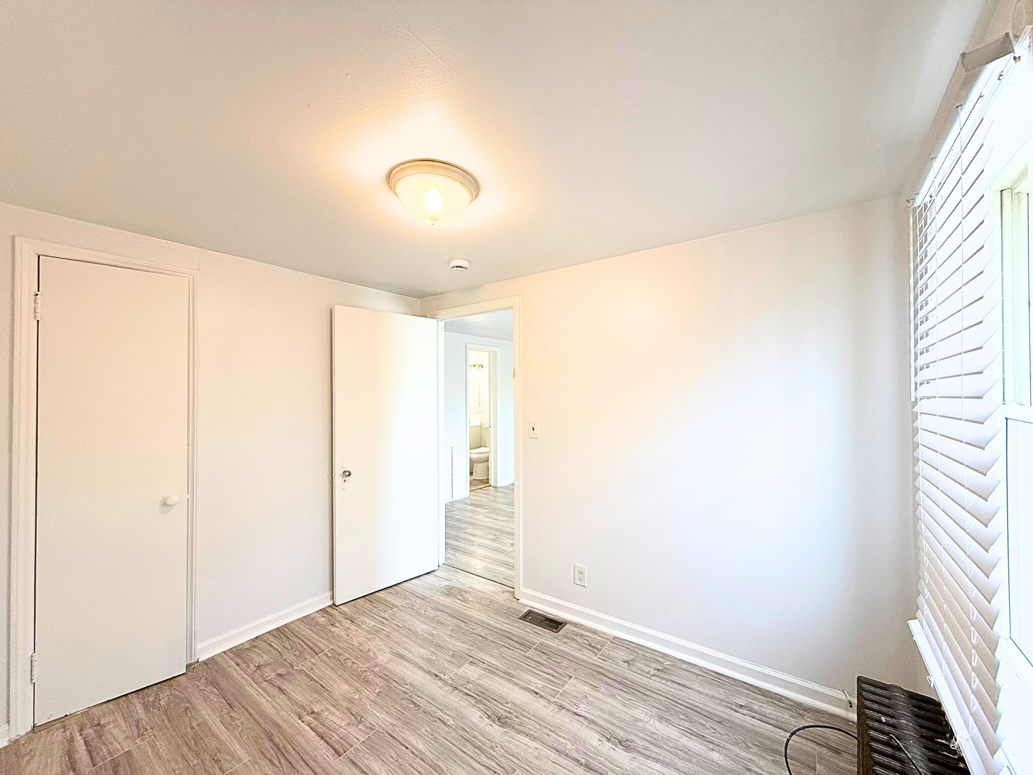 Building Photo - 29222 Grand River Ave