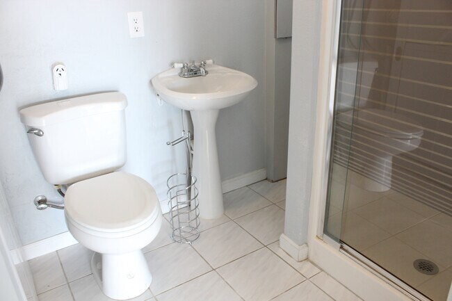 Building Photo - 178 175th Ave E