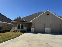 Building Photo - 3004 Wasilla Dr