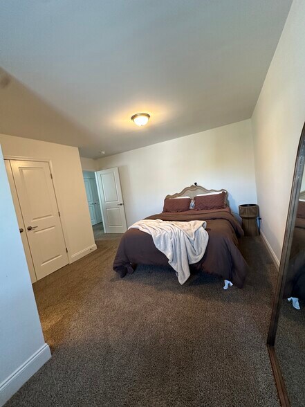 Building Photo - 1615 Mountain Quail Cir