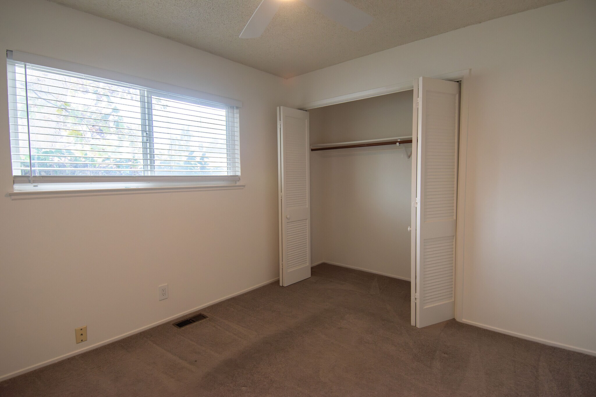 Building Photo - 1551 Minardi Ave