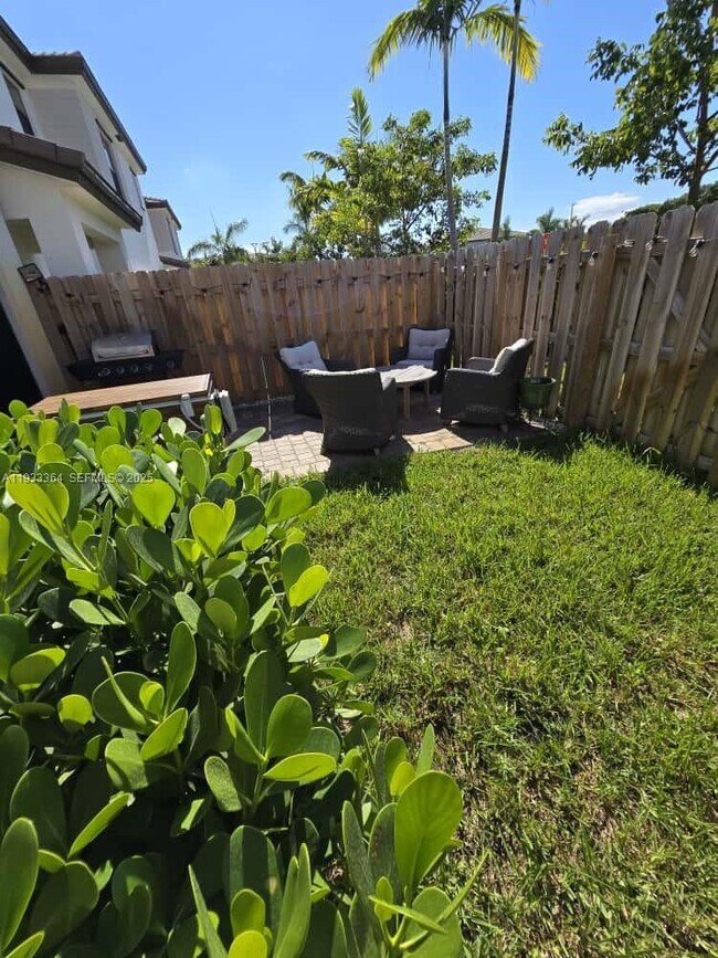 Building Photo - 200 SW 159th Way