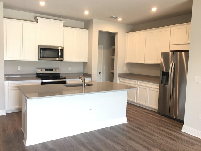 Building Photo - 6117 Grand Sonata Ave