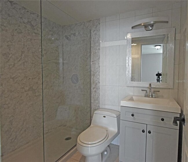 Building Photo - 4015 Bayshore Blvd
