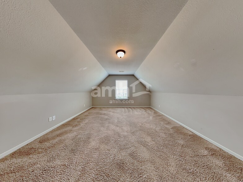 Building Photo - 3230 Magnolia Bloom Dr