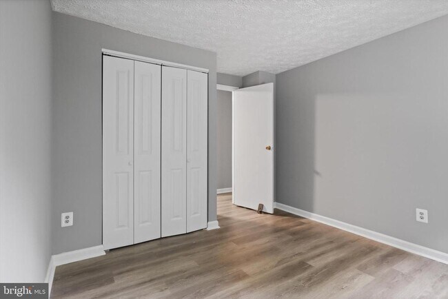 Building Photo - 8353 Fern Leaf Ct
