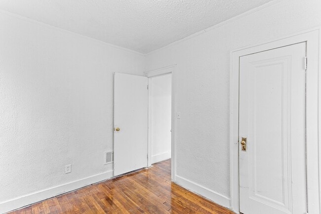 Building Photo - 15379 Monte Vista St