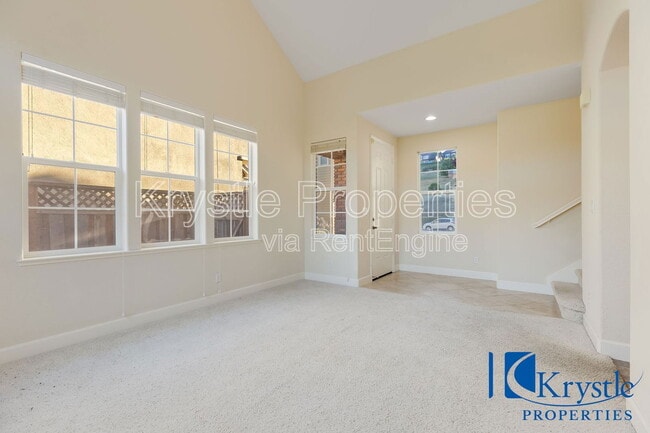 Building Photo - 6335 Newhaven Ln