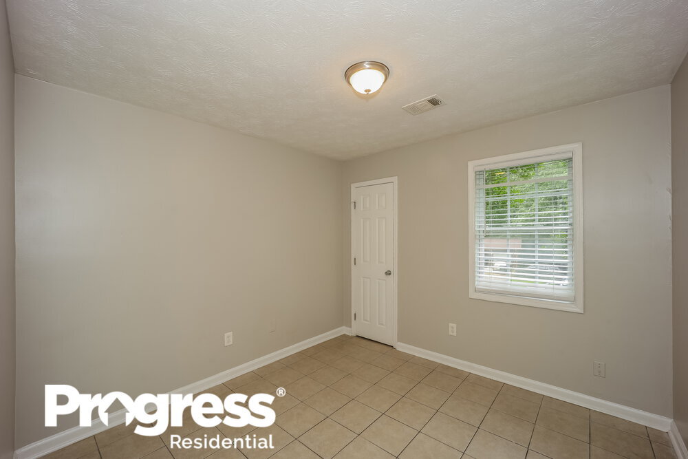 Building Photo - 5539 Hall Cir