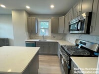 Building Photo - 44 Ashley St