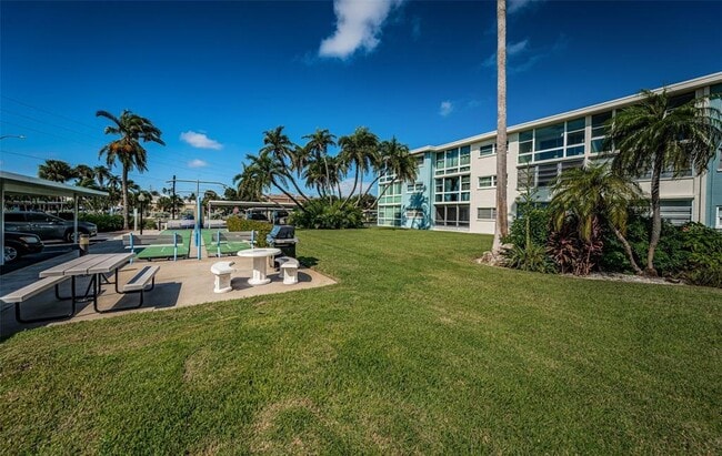 Building Photo - 300 64th Ave