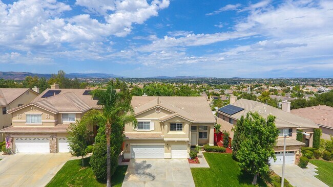 Building Photo - Most Desireable Neighborhood in Temecula  Eastridge by Redhawk