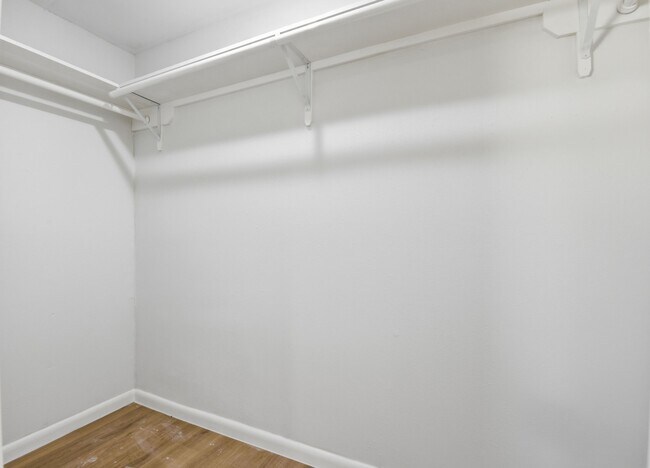 Building Photo - 7310 Sonnet Glen Ln