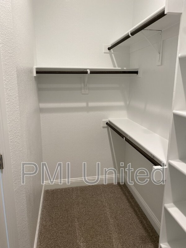 Building Photo - 11525 Nicholson Ln