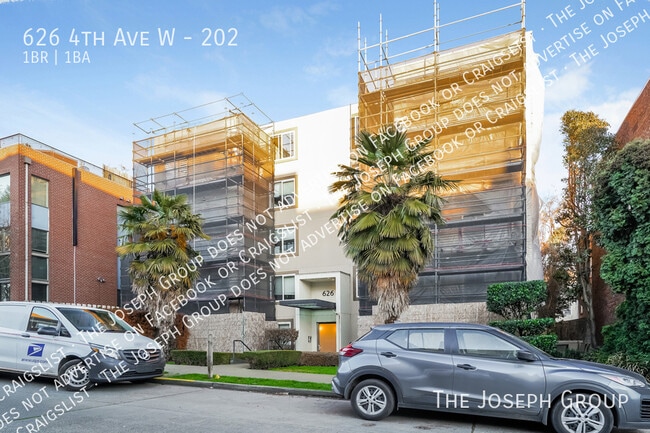 Building Photo - 626 4th Ave W