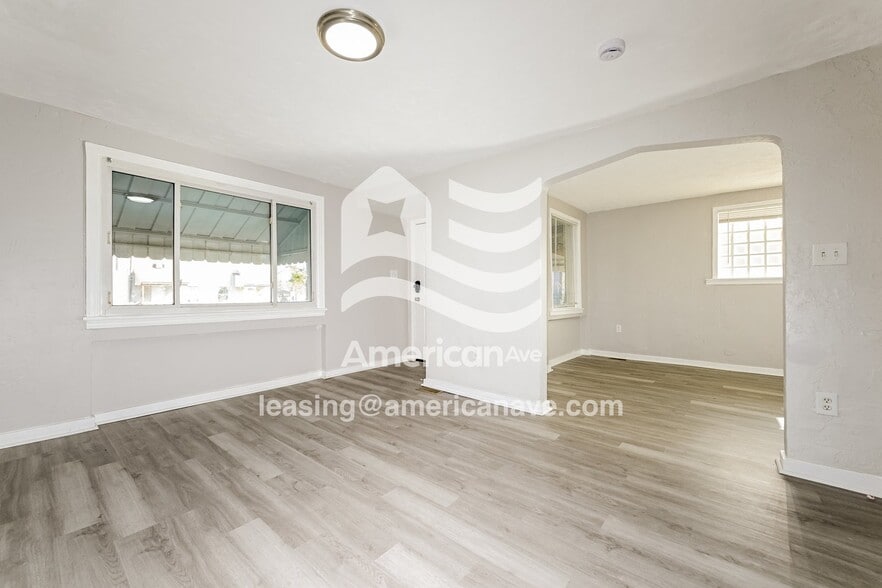 Building Photo - 881 Miller Ave