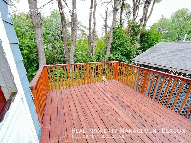 Building Photo - Bungalow for rent in Hartford, VT $2350 pl...
