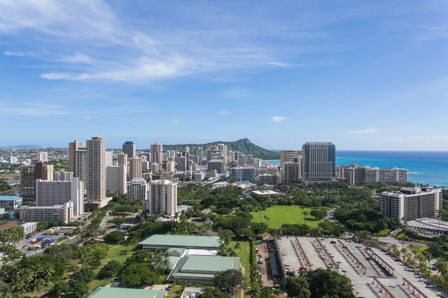 Beautiful Diamond Head views - 1910 Ala Moana Blvd
