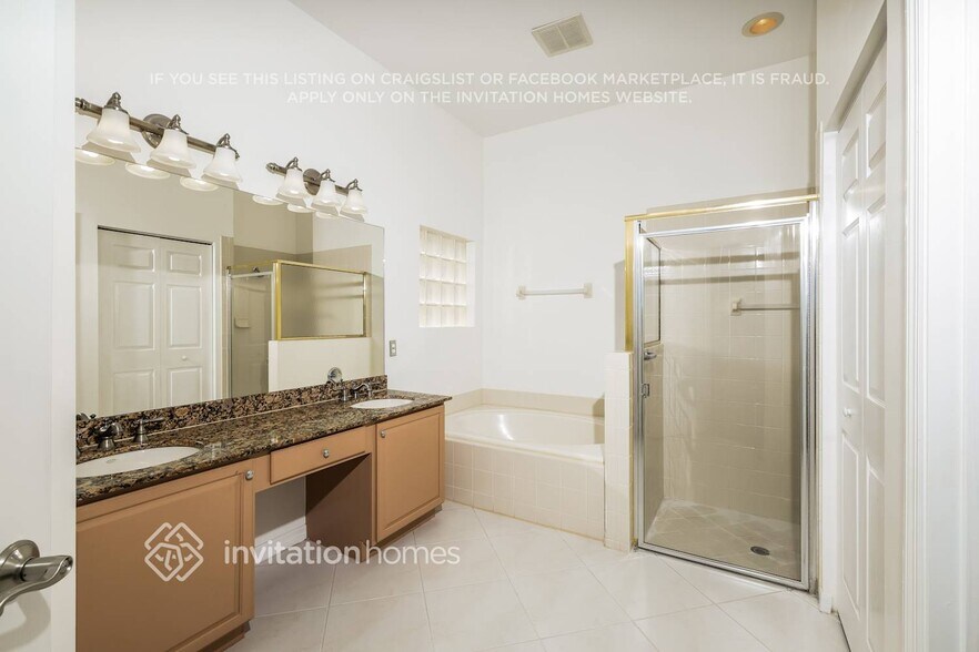 Building Photo - 3746 Old Lighthouse Cir