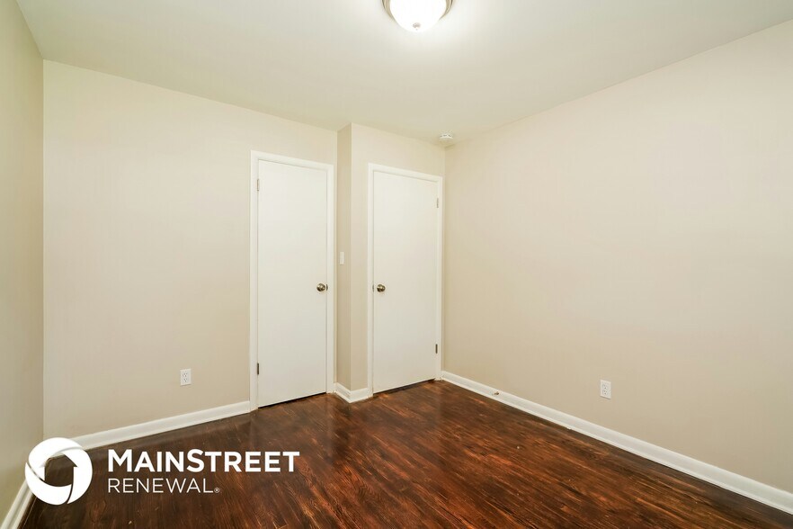 Building Photo - 4401 Charlotte Ann Dr