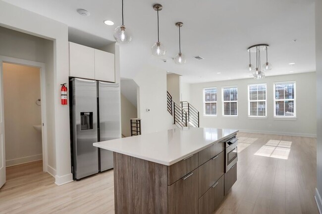 Building Photo - Beautiful Four Bedroom Abode in Brookland/...