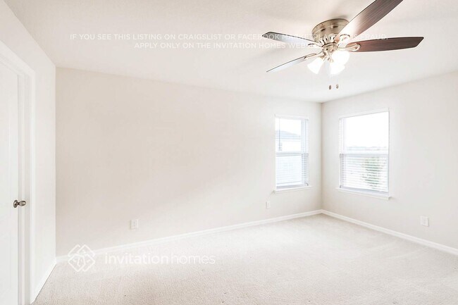 Building Photo - 12233 Blue Pacific Dr