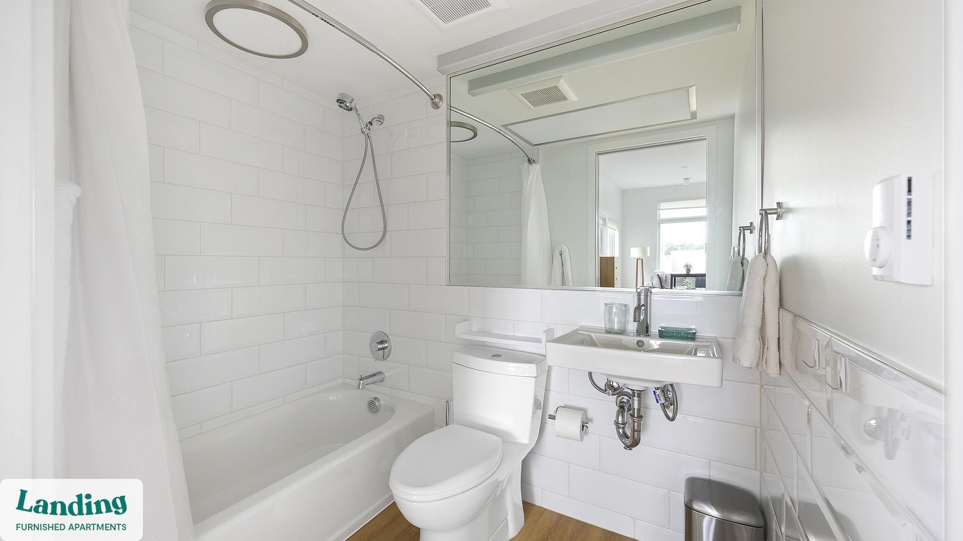 Building Photo - 135 Adams St