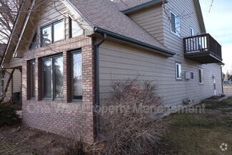 Building Photo - 4953 W 10th St